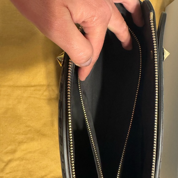 FENDI by the way Boston bag Medium with Python 🐍 - Picture 9 of 11